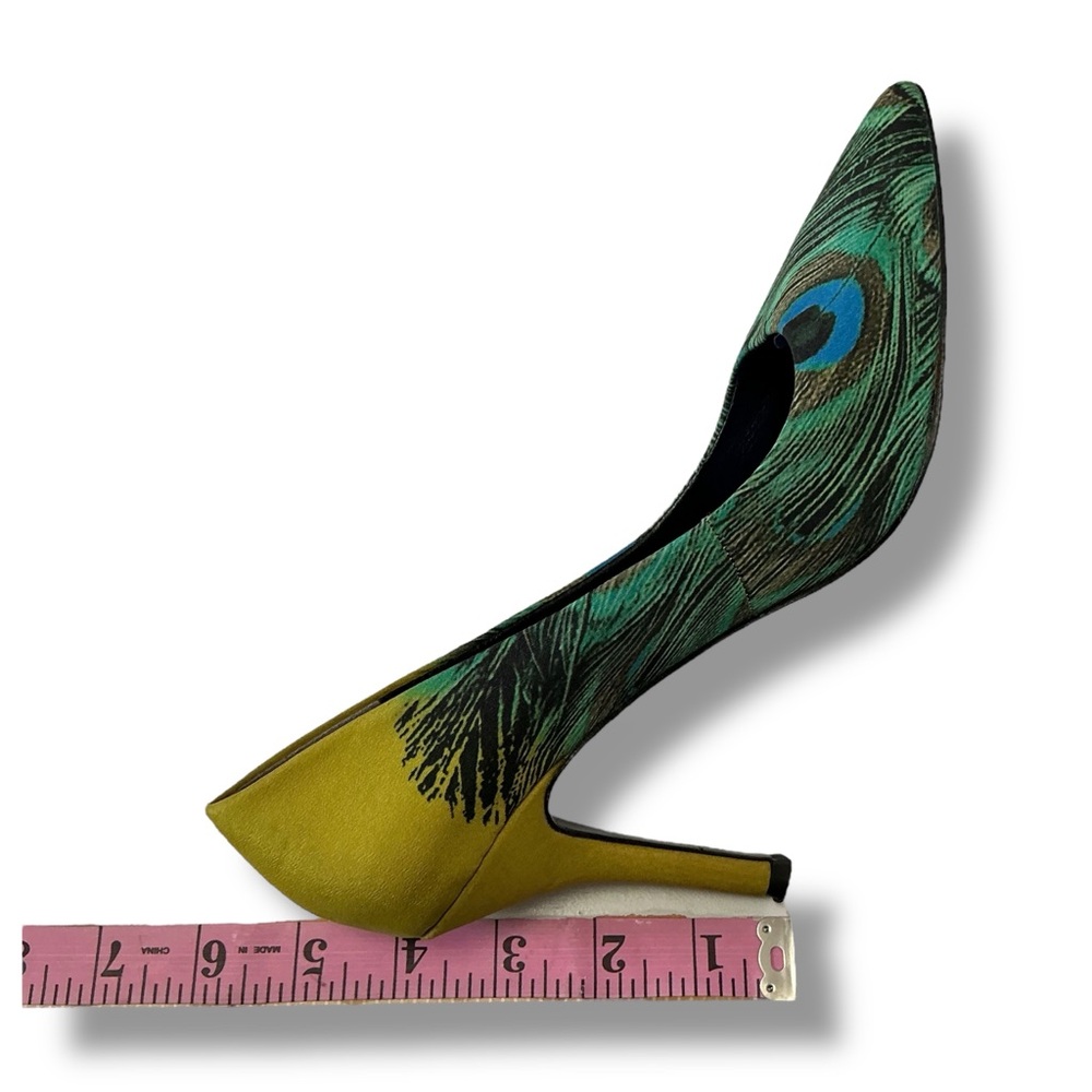 Nine West Green and Yellow Peacock Feather Design Heels - Picture 8 of 12